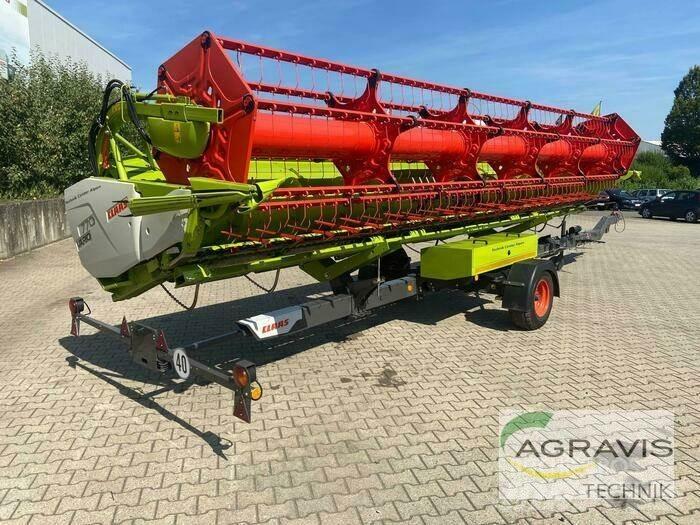 CLAAS LEXION 6700 Combine Harvesters