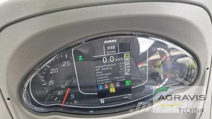 CLAAS NEXOS 240 L Tractors