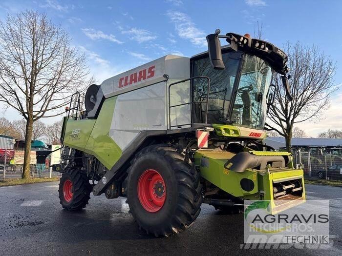 CLAAS TRION 650 Combine Harvesters