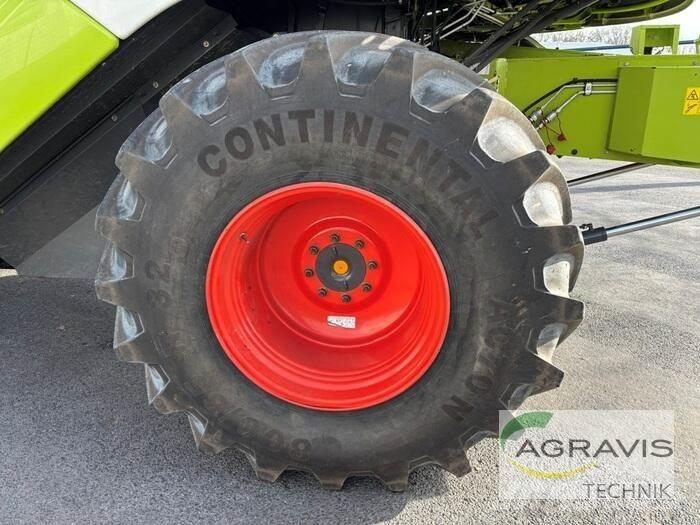 CLAAS TUCANO 420 Combine Harvesters