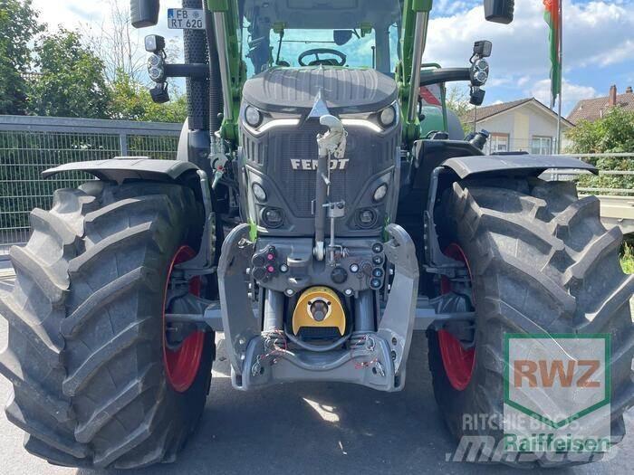 Fendt 620 Vario Tractors