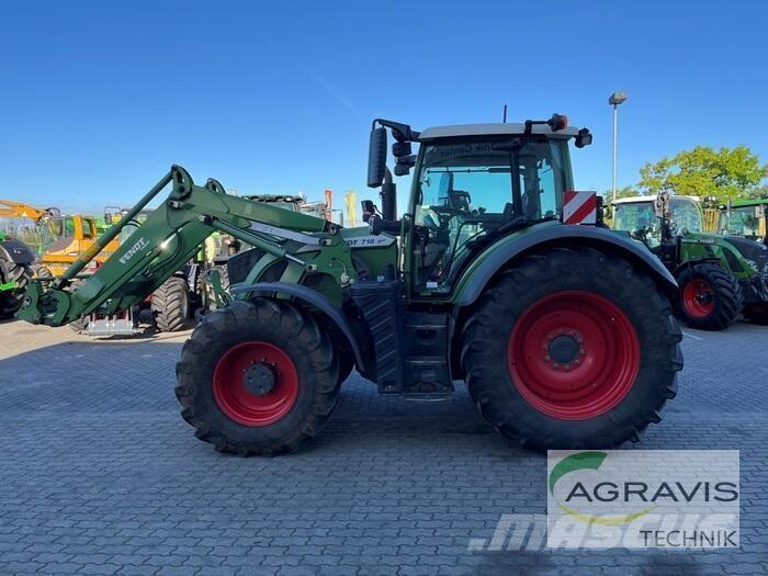 Fendt 718 VARIO S4 Tractors