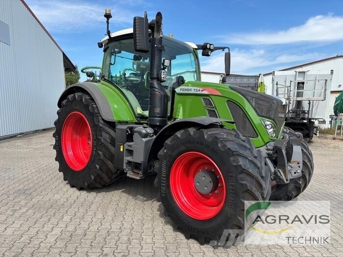 Fendt 724 VARIO S4 Tractors