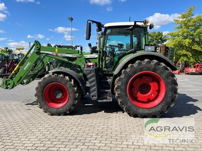 Fendt 724 VARIO S4 Tractors