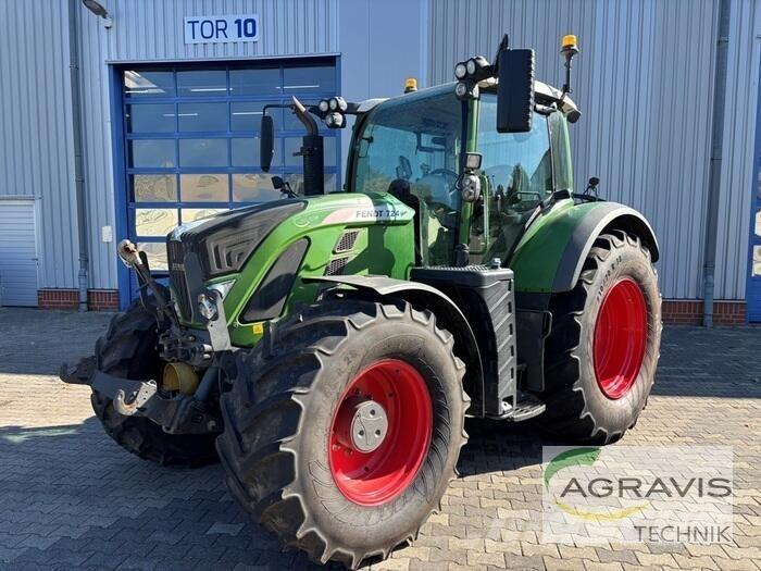 Fendt 724 VARIO S4 Tractors