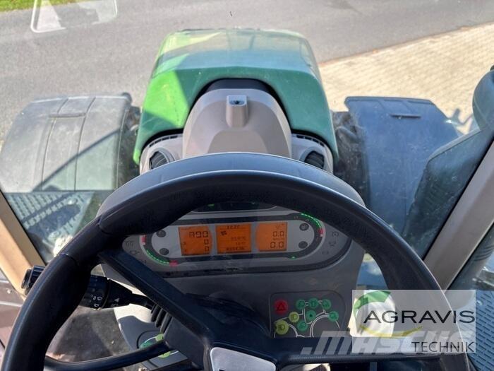 Fendt 724 VARIO S4 Tractors