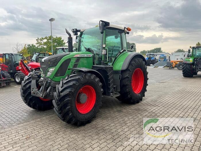 Fendt 724 VARIO SCR Tractors