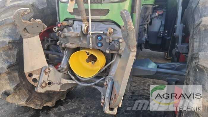 Fendt 818 VARIO Tractors