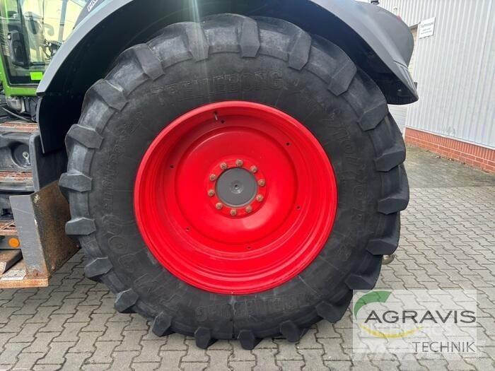 Fendt 828 VARIO S4 Tractors