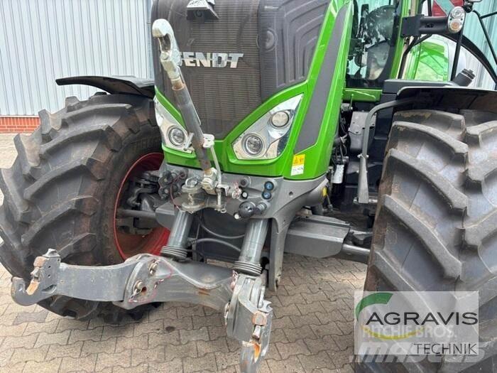 Fendt 828 VARIO S4 Tractors