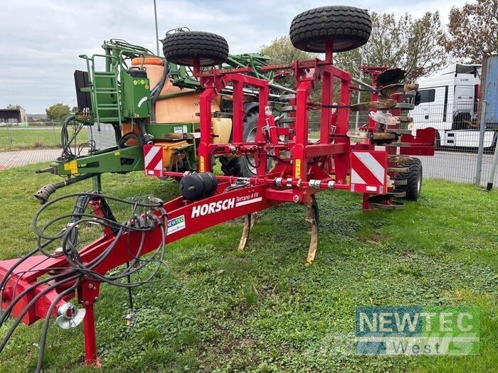 Horsch TERRANO 4 FX Cultivators