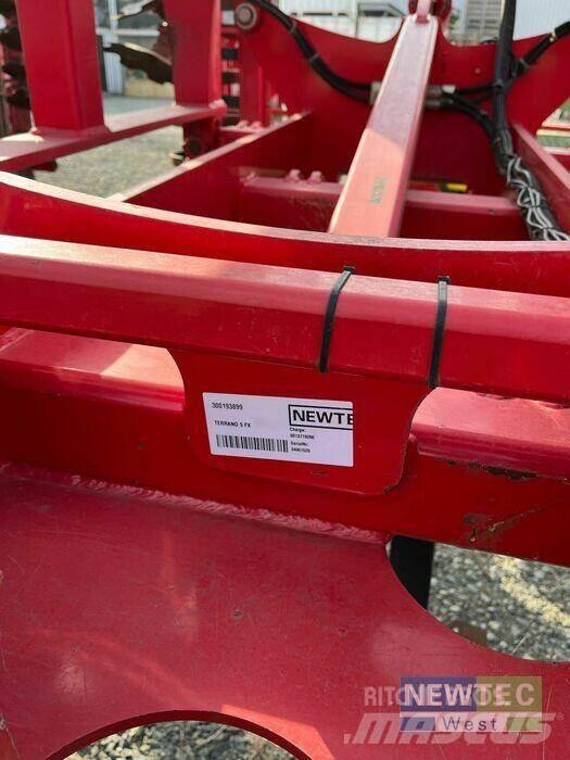 Horsch TERRANO 5 FX Cultivators