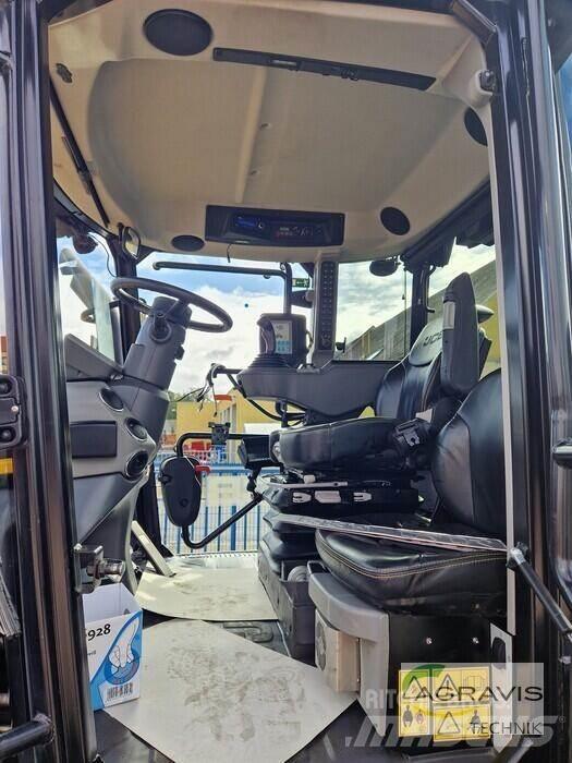 JCB FASTRAC 4220 Tractors