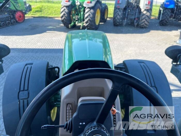 John Deere 8320 Tractors