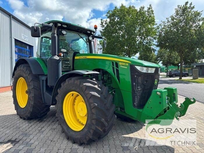 John Deere 8320 R Tractors