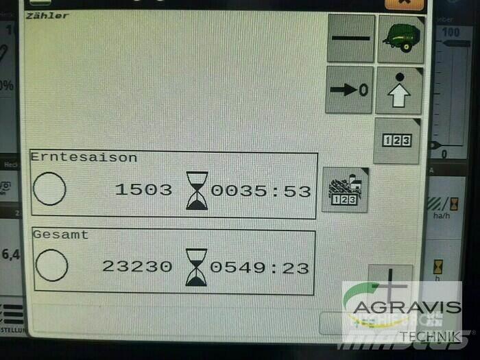 John Deere 990 Round Balers