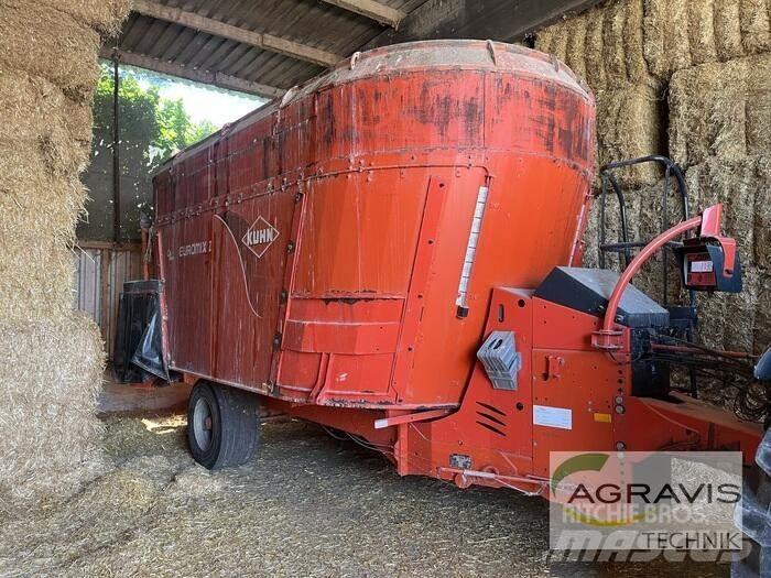 Kuhn EUV 273 Mixer feeders