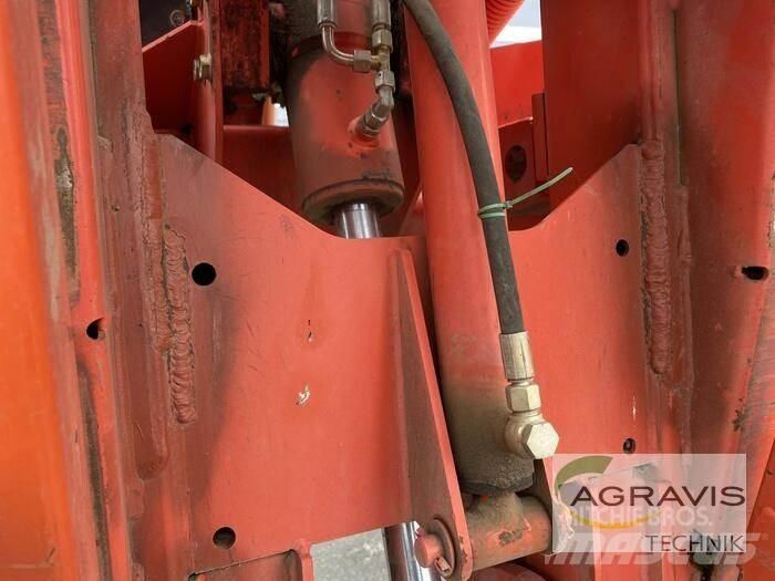 Kuhn GA 9321 Rakes and tedders