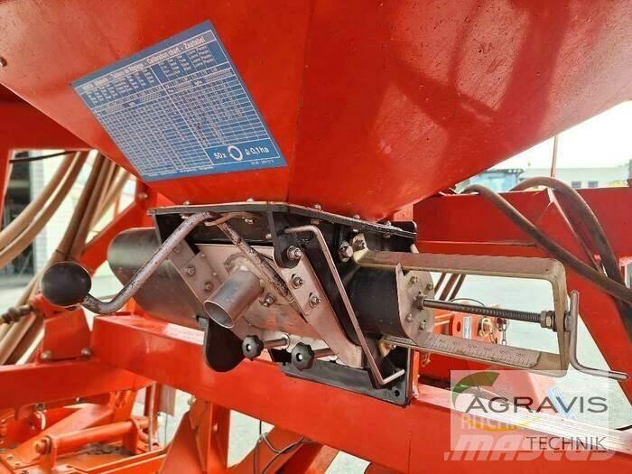 Kuhn HR 3003 Power Harrows And Rototillers