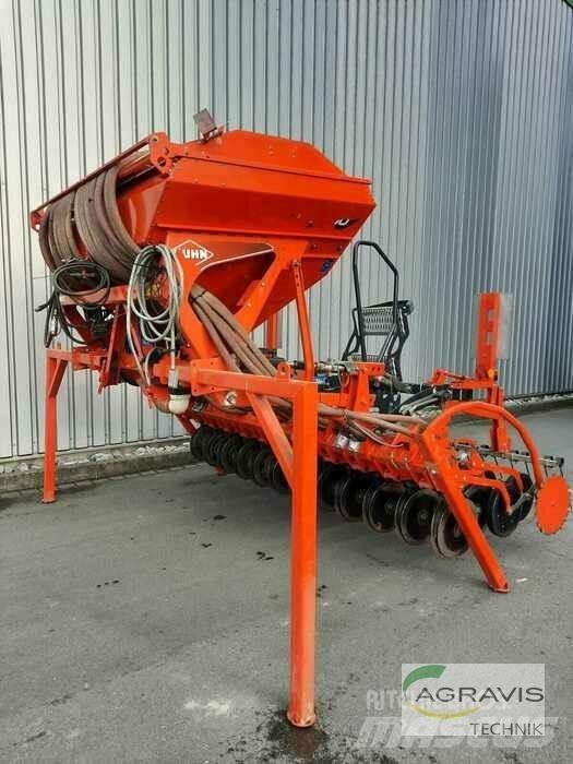 Kuhn VENTA LC 3000 Farm Drills