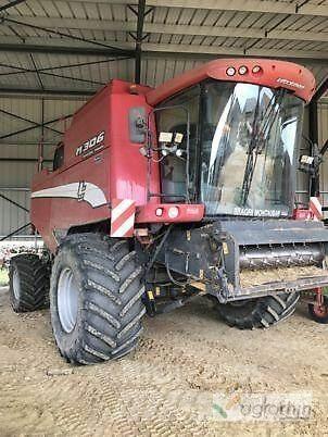 Laverda M306 Combine Harvesters