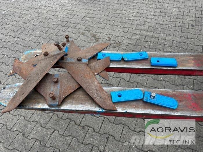 Lemken DOLOMIT 9/300 Soil Preparation Work