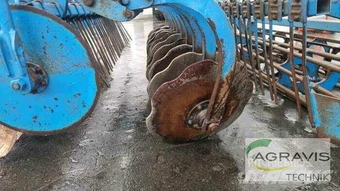 Lemken RUBIN 9/300 U Harrows