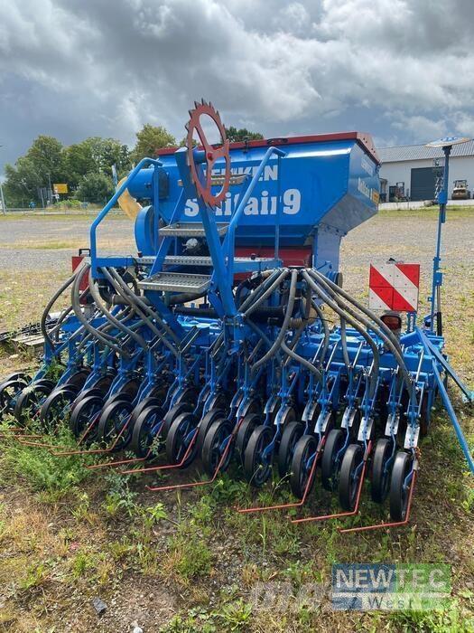 Lemken SOLITAIR 9/300 Farm Drills