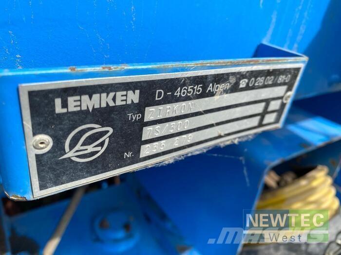 Lemken SOLITAIR 9/300 Farm Drills