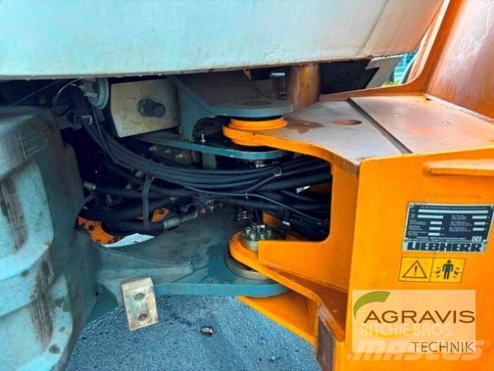 Liebherr L538 Wheel Loaders