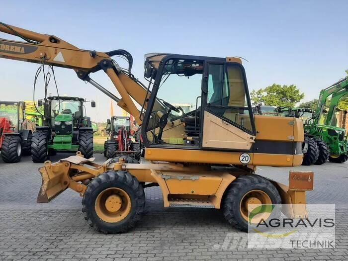  M 1620 Wheeled Excavators
