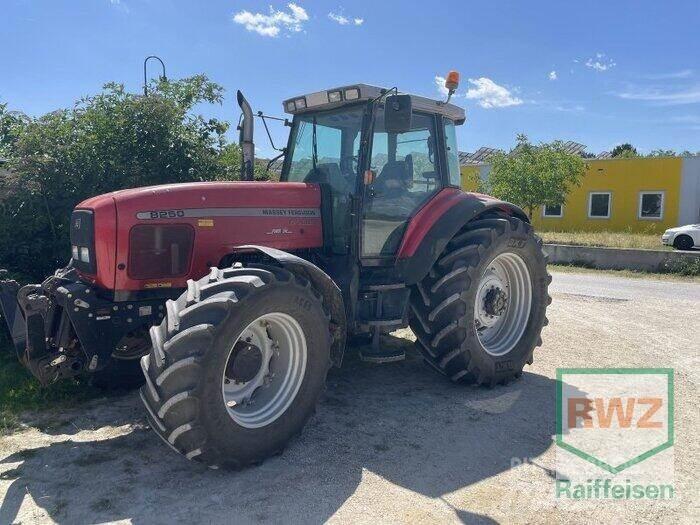 Massey Ferguson 8250-4 Tractors