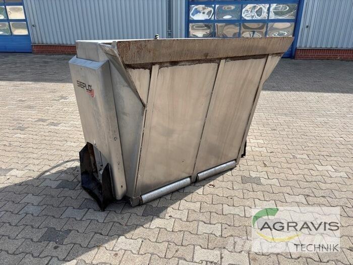 MB Trac 1800 Mixer feeders