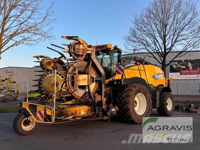 New Holland FR 700 Self-propelled foragers