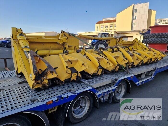 New Holland MF 875 W Combine Attachments
