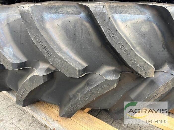 Pirelli KR 520/85R42 Tires, wheels and rims