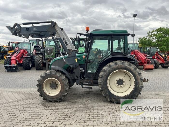 Valtra A 83 H Tractors