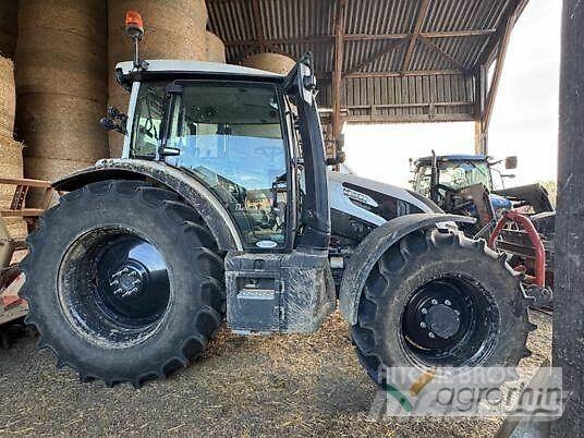 Valtra G125E ACTIVE Tractors