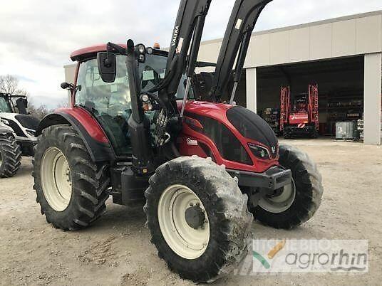 Valtra N114EH5 Tractors