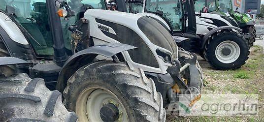 Valtra N135D Tractors