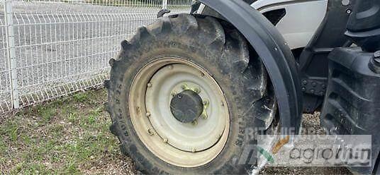 Valtra N135D Tractors