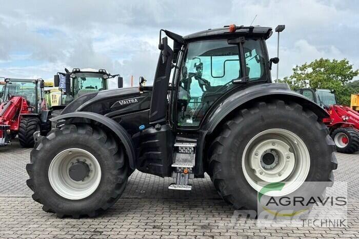 Valtra T 235 D Tractors