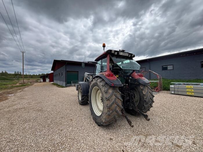 Valtra T130 Tractors
