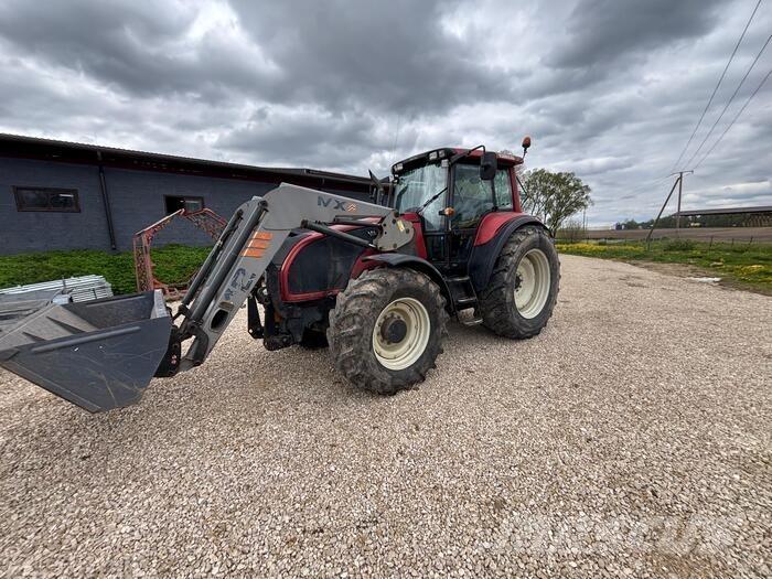 Valtra T130 Tractors