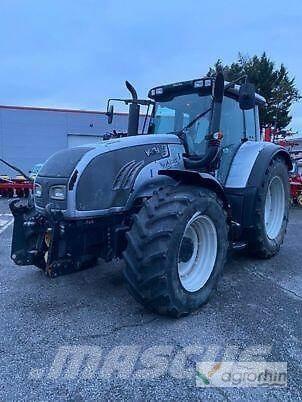 Valtra T172 HITECH Tractors