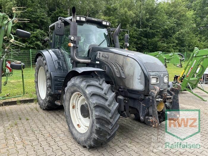 Valtra T202D Tractors