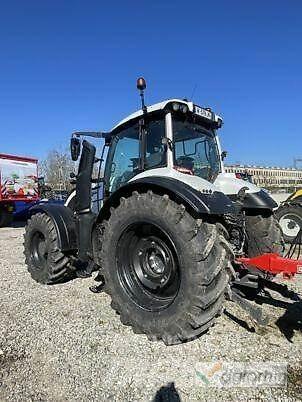 Valtra T215A Tractors