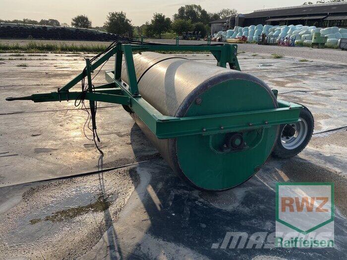  Wiesenwalze geteilt Rollers
