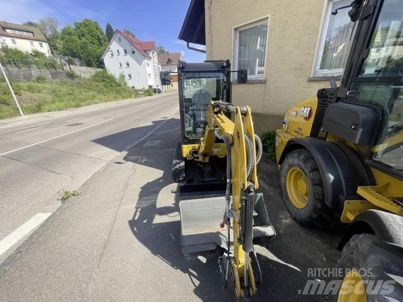 CAT 302CR-05A Mini Excavators <7t (Mini Diggers)