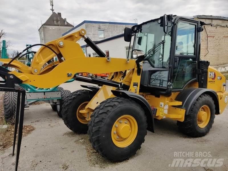 CAT 907 Wheel Loaders